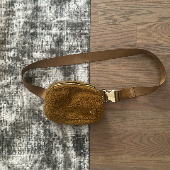 Lululemon Fuzzy Fanny Pack - Picture 1 of 6